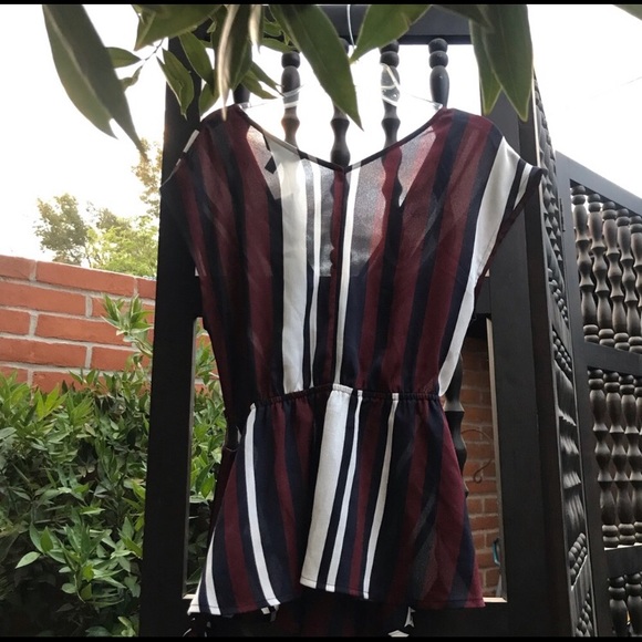 Express Stripped Top with belt - Picture 4 of 5